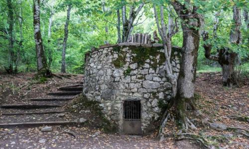 Imagen de El chorco y  el corral de los lobos