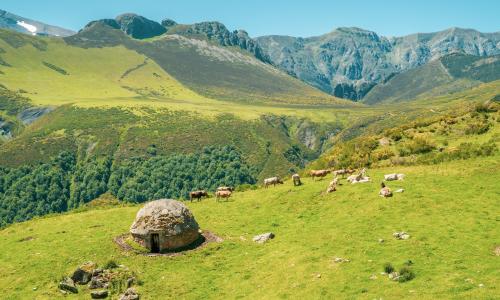 consejos para hacer senderismo en montaña de riaño