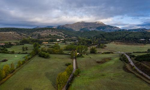 SUBIDA A  PEÑACORADA POR PRADO DE LA GUZPEÑA