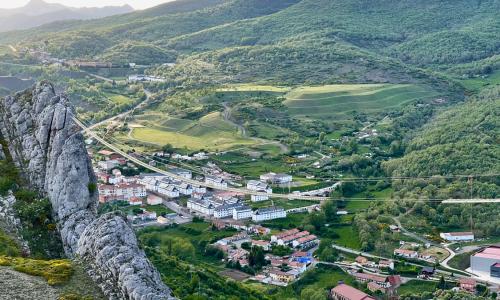 Imagen de VÍA FERRATA VALDETORNO EN SAHELICES DE SABERO