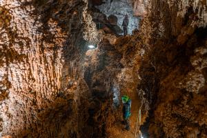 Cuevas de LLamazares3