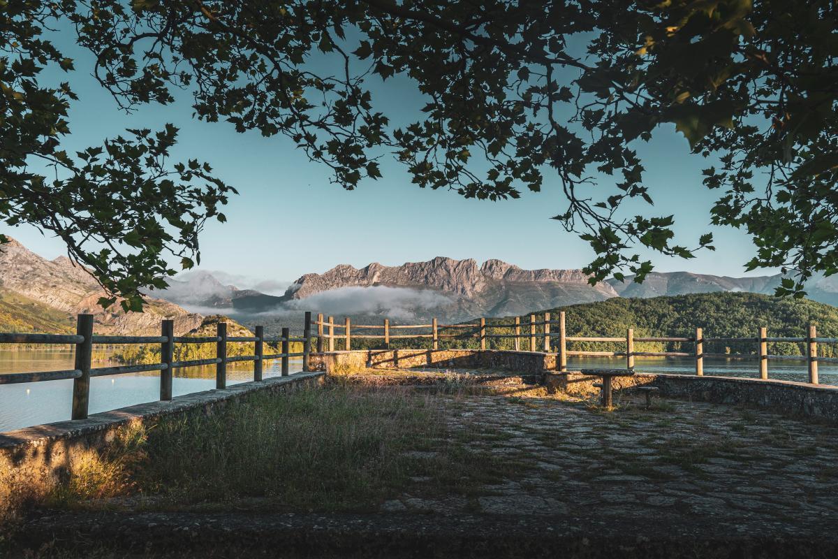 Mirador Embalse del Porma0