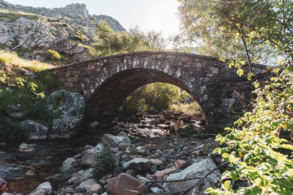 Pontón del arroyo de Villarías4