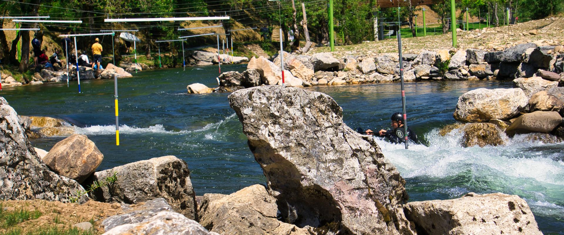 CANAL AGUAS BRAVAS  (TURISMO MONTAÑA RIAÑO)