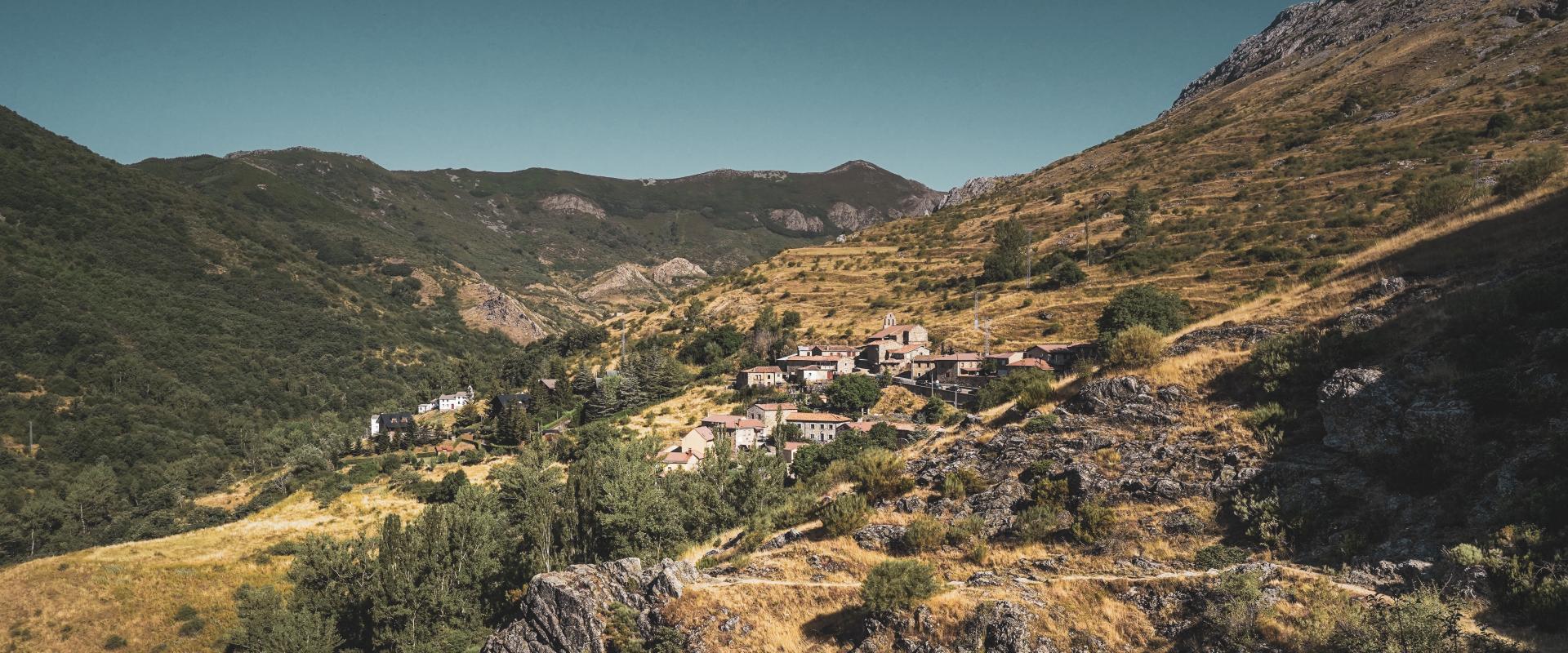 VALDEPIÉLAGO (TURISMO MONTAÑA RIAÑO)