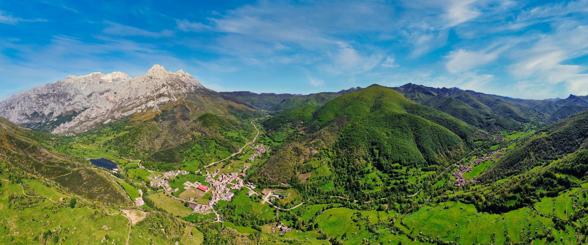 PICOS DE EUROPA (TURISMO MONTAÑA RIAÑO)